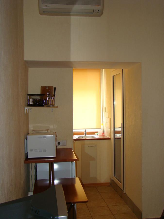 Mini-Hotel In Odessa Yard Extérieur photo