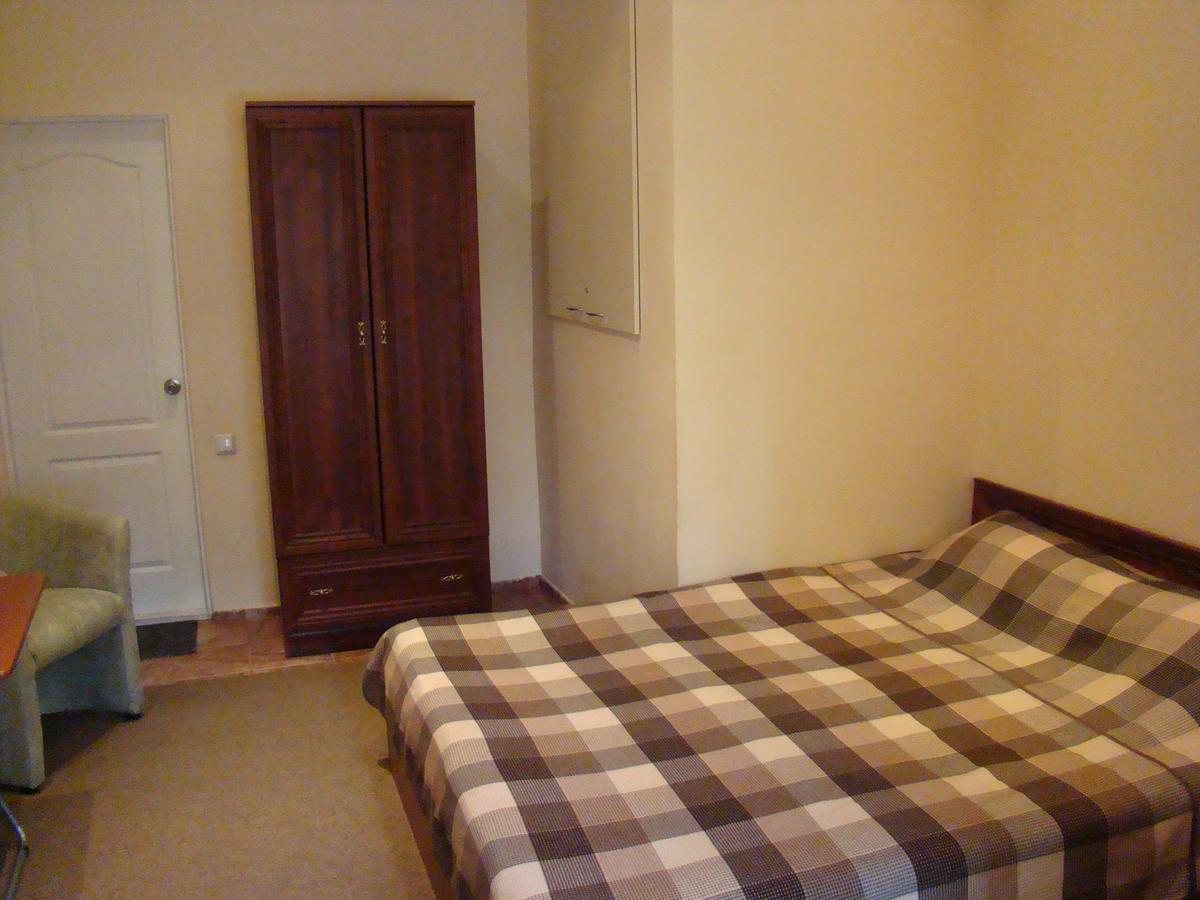 Mini-Hotel In Odessa Yard Extérieur photo